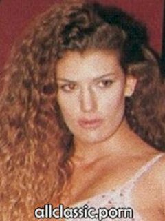 Mercedes Lynn