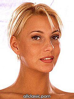 Edina Blond