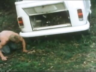 Vintage VHS clip: Ein Flotter Stich − Diamant Video #08