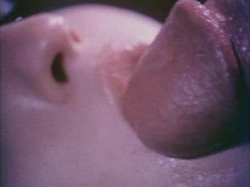 Xitomi Tanaka kamera oldida ozining eng samimiy qismlarini ochib beradi. Mashhur toons facion porno jinsiy aloqa