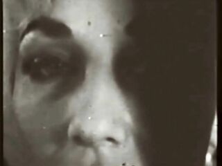 [Soft]: Forbidden Cinema Volume 15 – Peepshow Loops