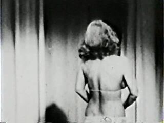 Softcore Nudes: '40s & '50s (Blue Vanities #114)