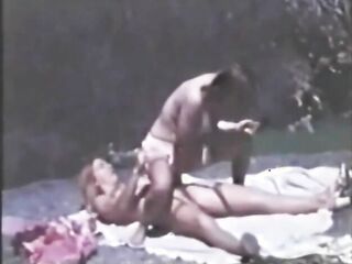 Pussycat Film 436: Lesbian Picnic