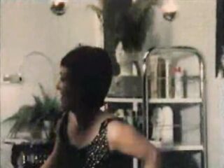 Pussycat Film 501: Lesbian Salon