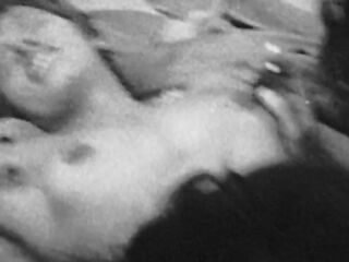 Climax Original 214: Beach Girls (1960’s)