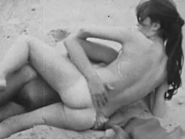 Climax Original 214: Beach Girls (1960’s)