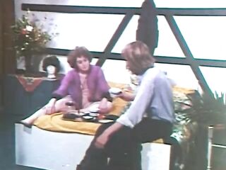 Diplomat Film 1002: Shaved Girls