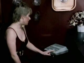 Diplomat Film 1075: Live Show Lust